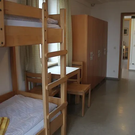 Waldhauser Hostal